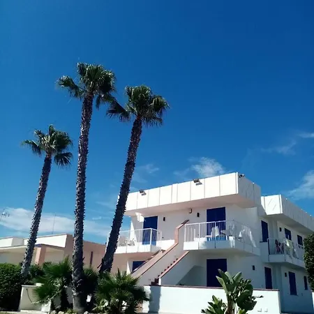 Residence Frontemare 1-2-4 Piano Terra E Primo Piano Torre San Giovanni Ugento