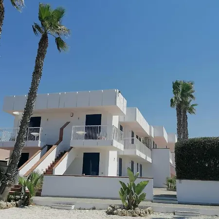 Residence Frontemare 1-2-4 Piano Terra E Primo Piano Apartment *